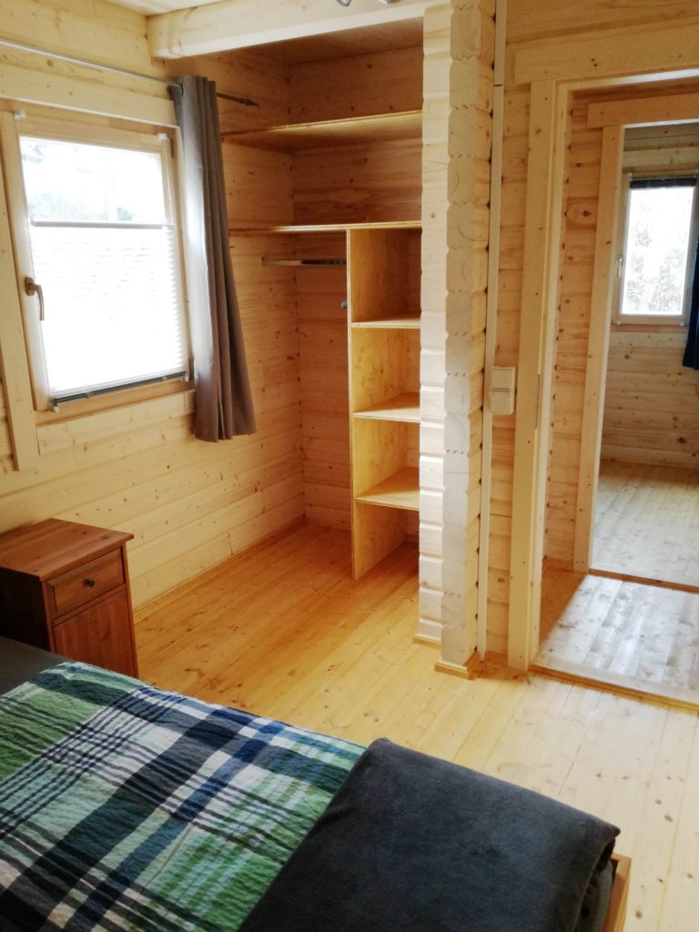 Schlafzimmer mit Einbauschrank